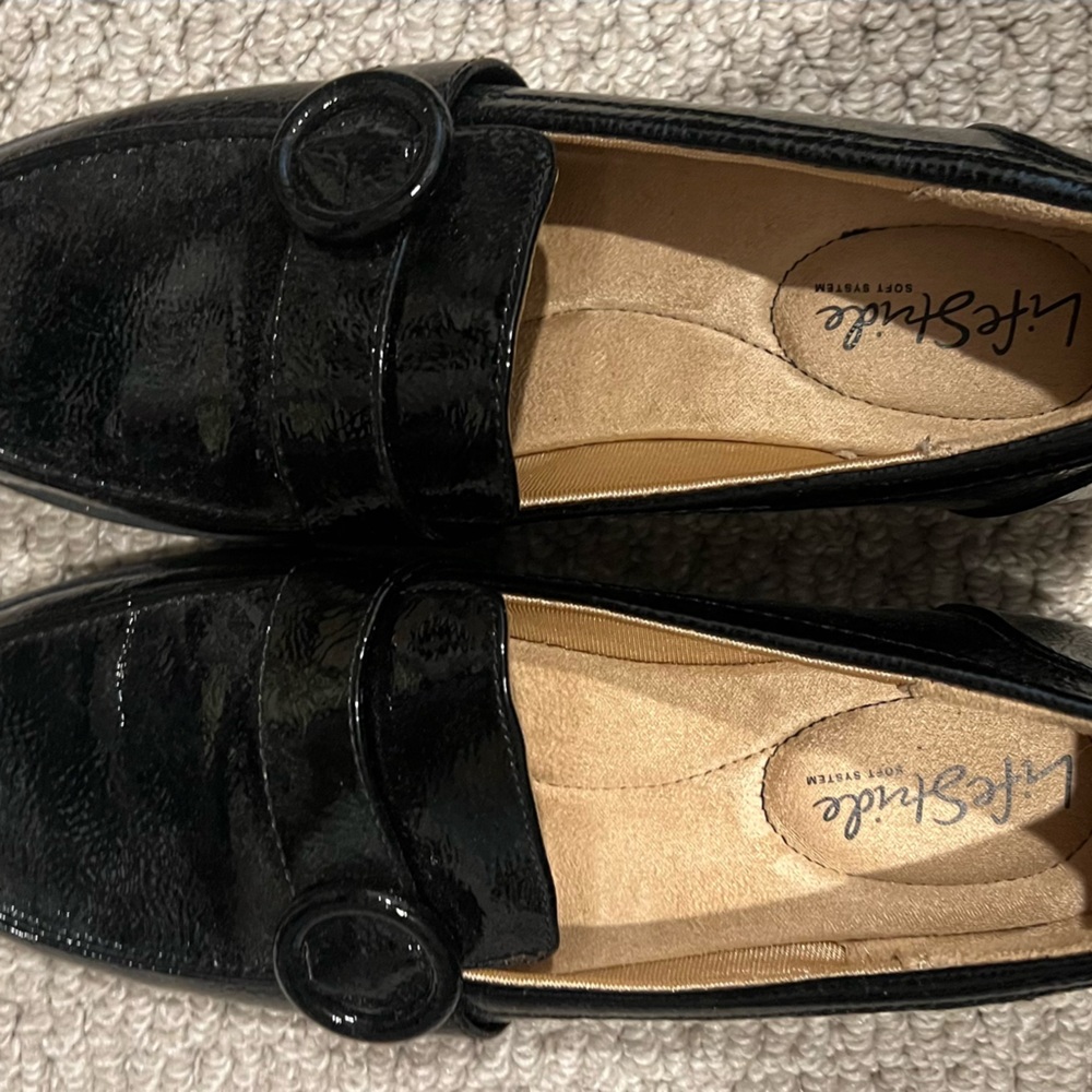 Women’s Black Patent Leather Life Stride Shoes Size 9